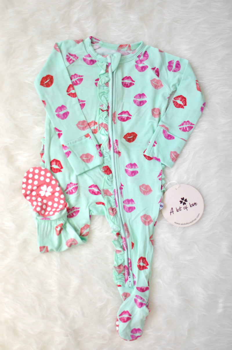 Mini Mwahs Footies